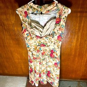Flowered pattern dress